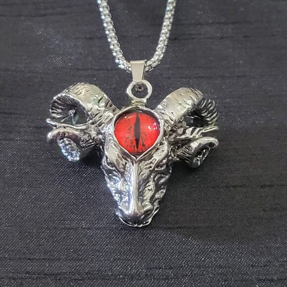 Rams head with red evil eye chunky pendant necklace - Picture 2 of 3